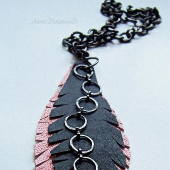 Hand Designed - Pink Black Leather Retro Style Choker - Picture 5 of 5